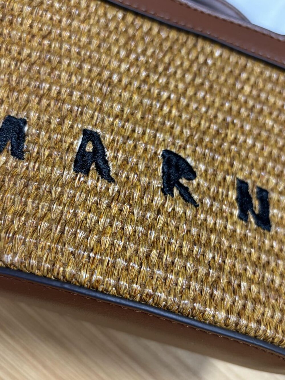 Marni Straw Mini Tote Bag Logo Printed Top Handle Handbag - Picture 6 of 7
